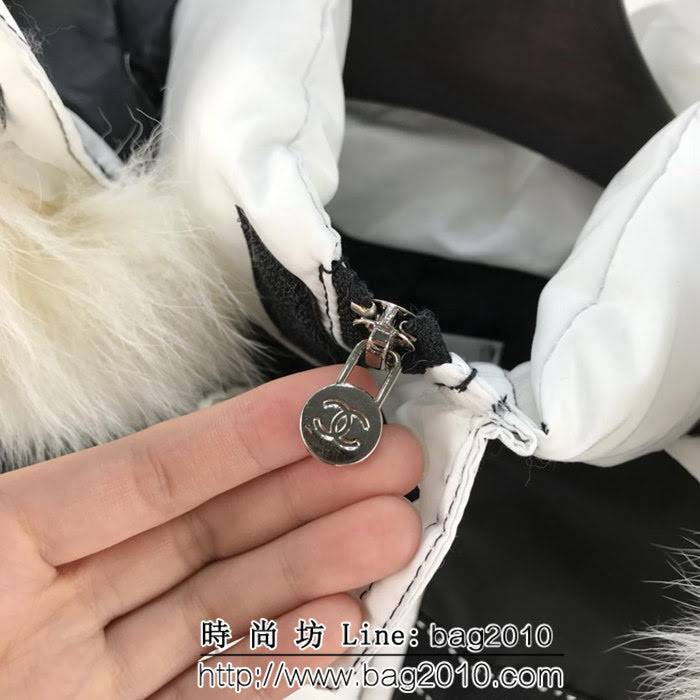 CHANEL香奈兒 18SS小香重工刺繡 撞色毛領 寬鬆版棉服外套 情侶款 ydi1382